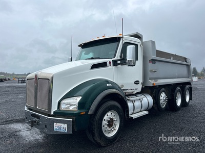2021 Kenworth T880 Tri/A Dump Truck