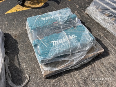 Quantity of (2) HM1307CB Makita 35 lb Abbruchbrecher