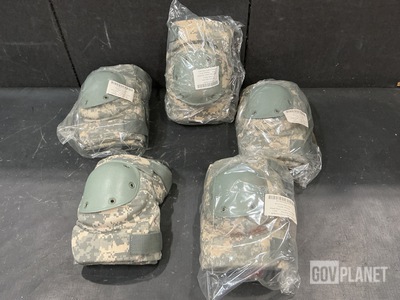 (216) Pairs of Knee Pads