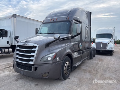 2019 Freightliner Cascadia 126 6x4 T/A Sleeper Truck Tractor