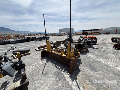 Hoja de caja para minicargadora