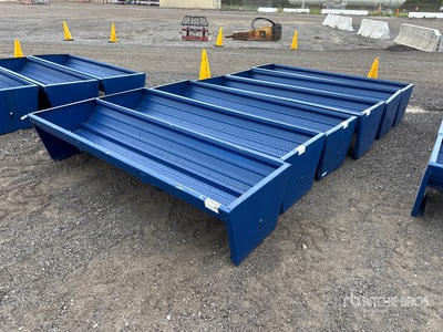 Quantity of (6) 2025 Kit Containers CF-90-V2025 26 in x 90 in Alimentatore bestiame