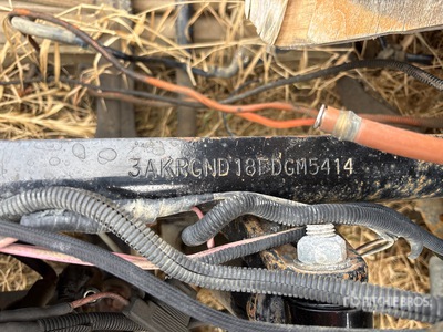 2015 Freightliner Coronado 122SD Tri/A Sleeper Truck Tractor (Inoperable)