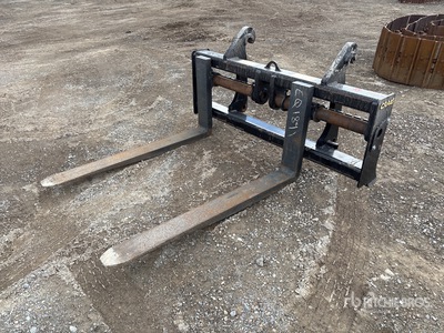 Craig 60 in Q/C Wheel Loader Forks - Fits Sany Saw305K