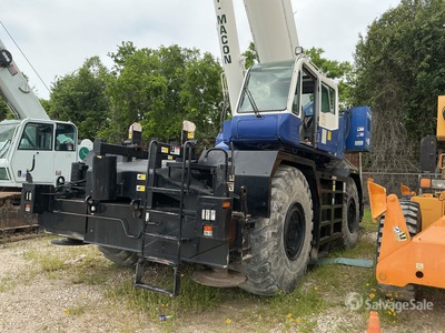 2015 Tadano GR-1000XL 100 ton 4x4x4 رافعة للطرق الوعرة (Inoperable)