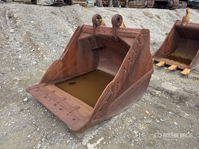 57 in Cleanup Excavator Bucket
