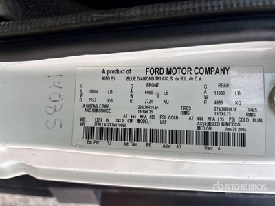 2007 Ford LCF 450 Flatbed Truck