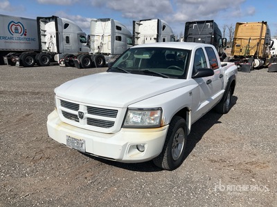 2010 Dodge Dakota SXT 4x4 Crew Cab Pickup