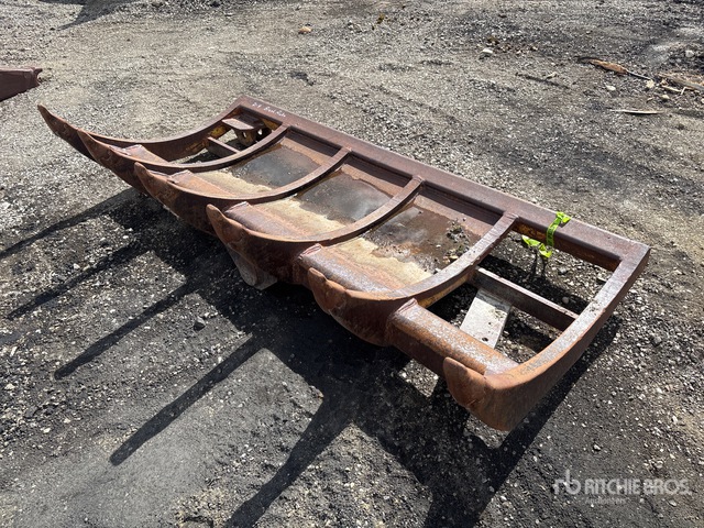 D1 Dozer Rear Rake 92 in Dozer Rake - Fits Cat D4 | Ritchie Bros. Auctioneers