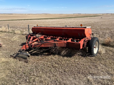 International 510 12 ft Air Seeder
