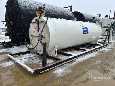 2018 Westeel 11000 L Skid Mounted Steel Kraftstofftank