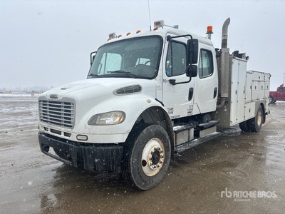 2005 Freightliner M2 106 4x2 Camion utilitaire