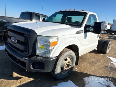 2012 Ford F-350 4x2 Cab and Chassis