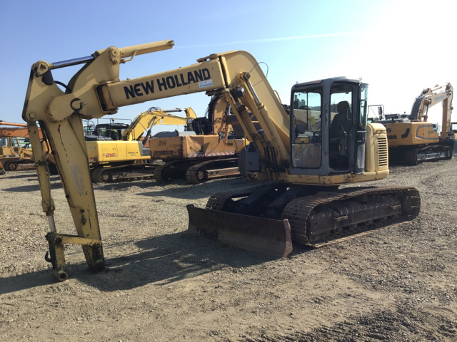 2001 Kobelco SK130UR Track Excavator