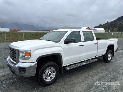 2017 GMC Sierra 2500HD 4x4 Crew Cab Pickup