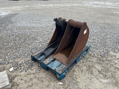 Quantity of (1) Pallets of Excavator Bucket