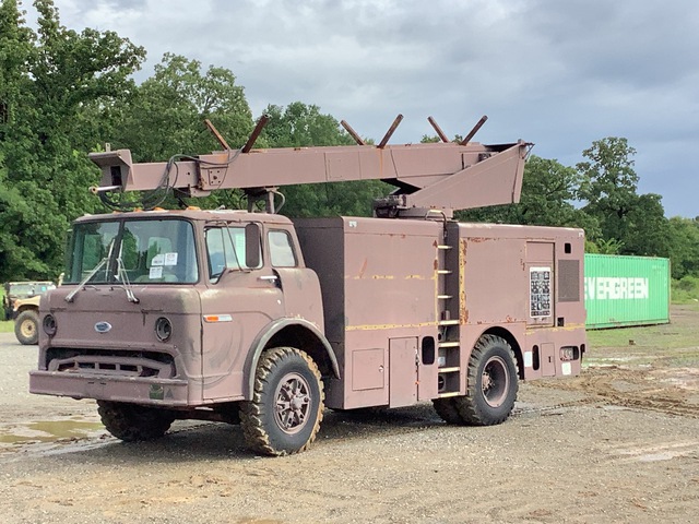 1989 Ford C8000 Deicing Truck