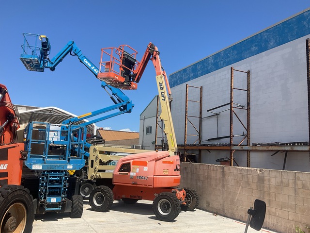 2017 JLG 450AJ 4WD Diesel Articulating Boom Lift 2017 JLG 450AJ 4WD Diesel Articulating Boom Lift