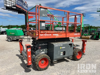 2016 Skyjack SJ6832 RT Dual Fuel 4x4 Scissor Lift