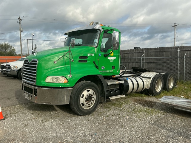 2014 Mack CXU613 6x4 T/A Day Cab Truck Tractor