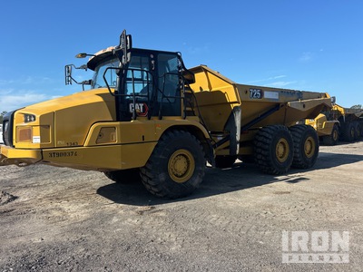 2021 Cat 725 Camion à benne articulé