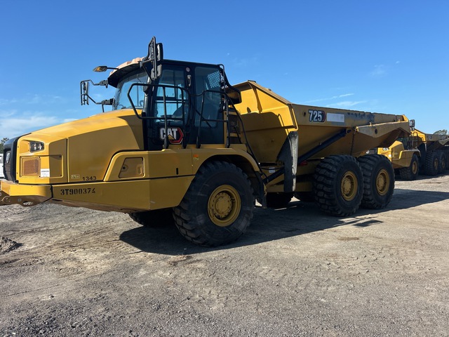 2021 Cat 725 Articulated Dump Truck
