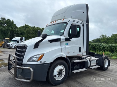 2021 Freightliner Cascadia 116 4x2 Cabeza Tractora Cabina Corta