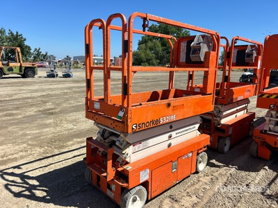 2018 Snorkel S3219E Electric Scissor Lift