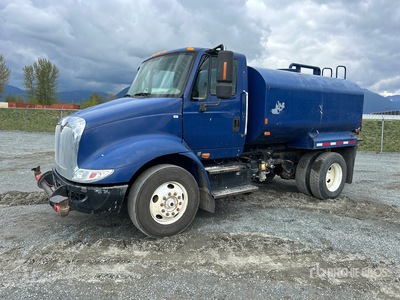2009 International 8600 2500 gal 4x2 Ciężarówka na wodę