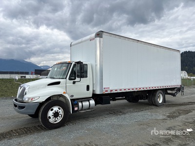 2018 International 4300 4x2 Furgonetka
