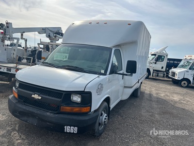 2003 Chevrolet Express 3500 4x2 Van Truck