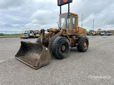 1994 Case 621B Wheel Loader