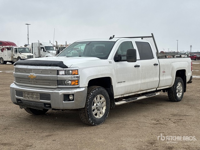 2015 Chevrolet Silverado 3500 Hd 2015 Chevrolet Silverado 3500Hd 4X4 Crew Cab Pickup