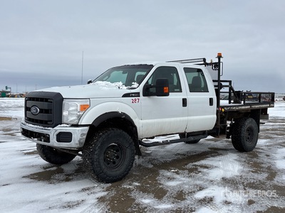 2015 Ford F-350 XL 4x4 Crew Cab Flatbed Truck