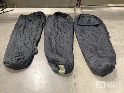(124) Sleeping Bags
