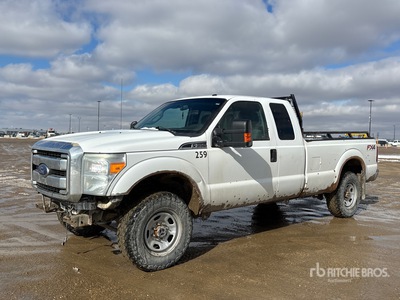 2015 Ford F-350 4x4 Extended Cab Pickup