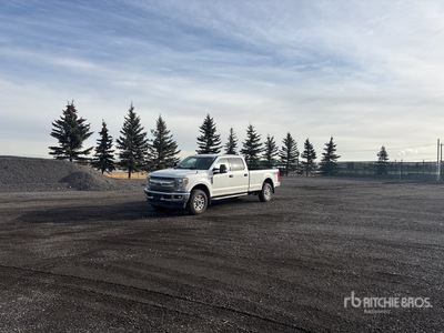 2019 Ford F-250 XLT 4x4 Crew Cab بيك اب