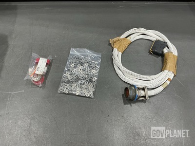 (17) Electrical Plug Connectors, (371) Flat Washers & Assorted Items