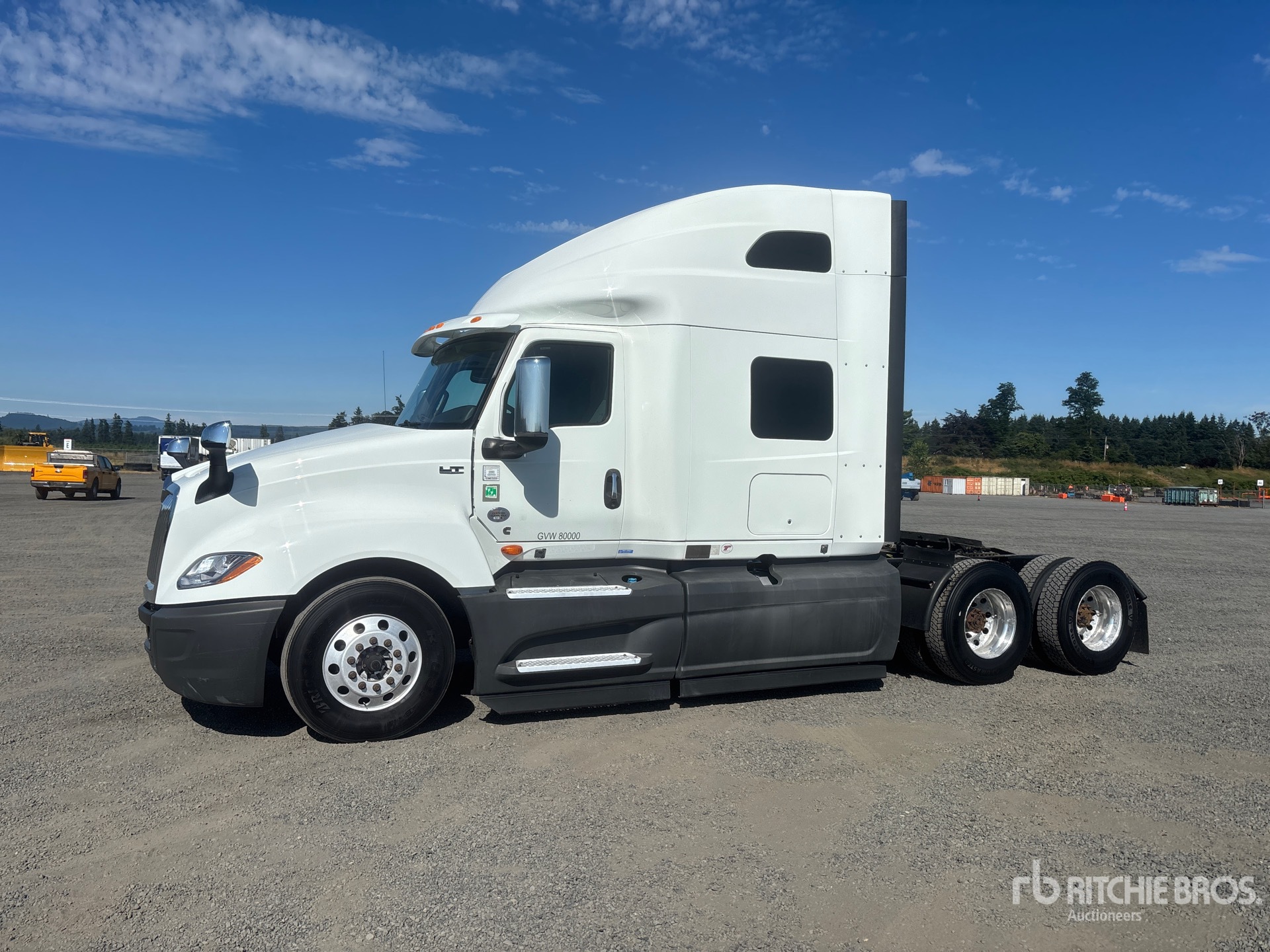 2020 International LT625 6x4 T/A Sleeper Truck Tractor