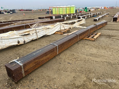 Quantity of (100) 1 in x 1 in .125 HSS Divers