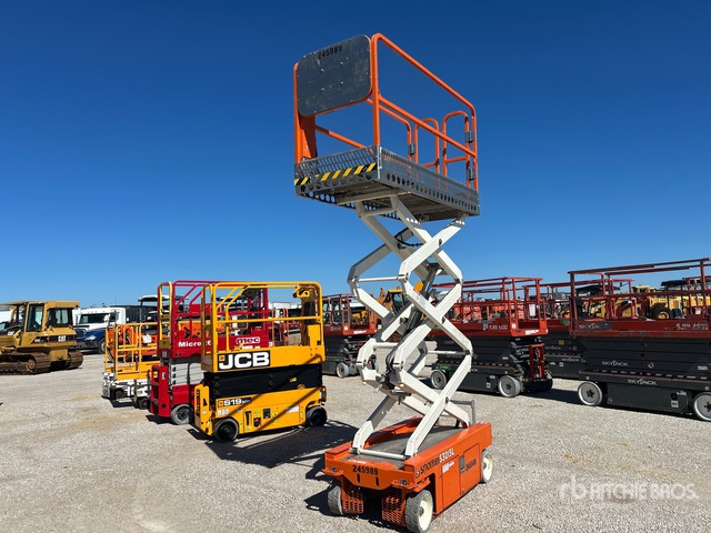 2020 Snorkel S3215L Electric Scissor Lift