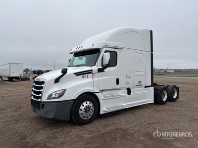 2018 Freightliner Cascadia 126 6x4 T/A Sleeper Truck Tractor