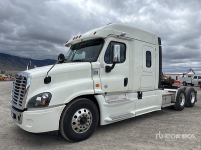2019 Freightliner Cascadia 125 6x4 T/A Sleeper Truck Tractor