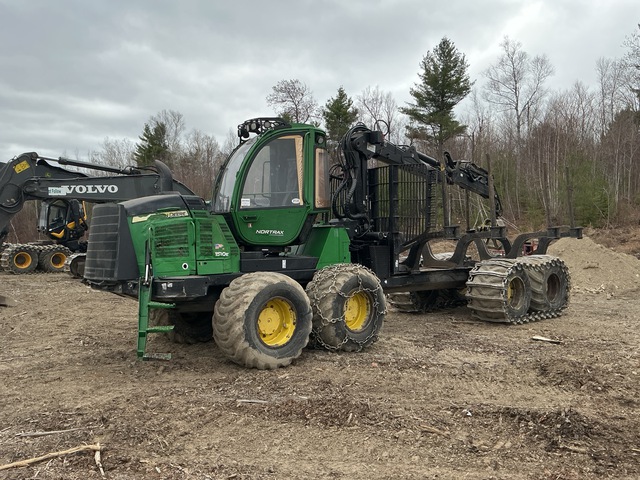 2015 John Deere 1510E 8x8 Log Forwarder