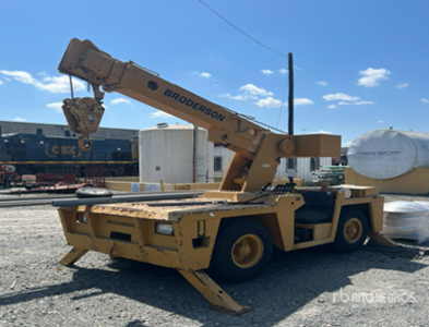 Broderson IC801D Carry Deck Crane