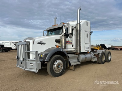 2010 Kenworth T800 6x4 T/A Sleeper Truck Tractor