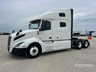 2022 Volvo VNL 6x4 T/A Sleeper Truck Tractor