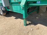 Carrier with Stabilizer Jacks