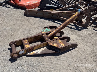 Cat 35 in Excavator Thumb - Fits 330C L