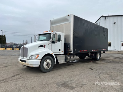 2014 Kenworth T300 4x2 Curtain Side Truck